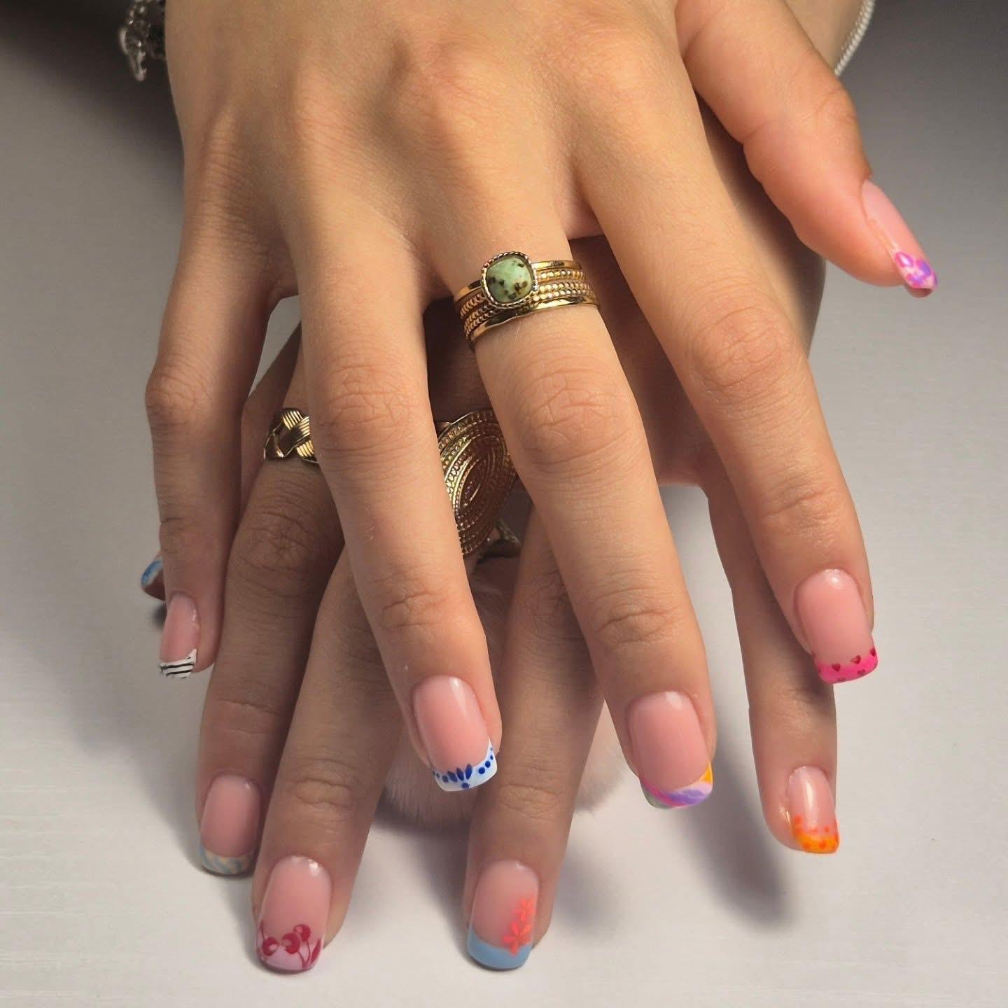 French Art Coloré — nail art gel art Rezé Nantes M&A Nail Design