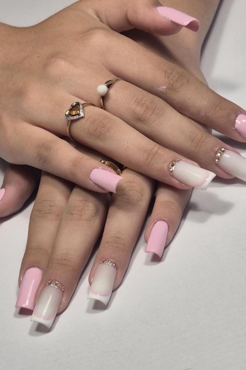 Rose Strass Long — nail art gel art Rezé Nantes M&A Nail Design